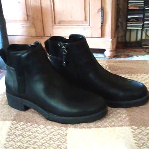 😍NWOT Beautiful Dr. Scholl's Booties 🔥